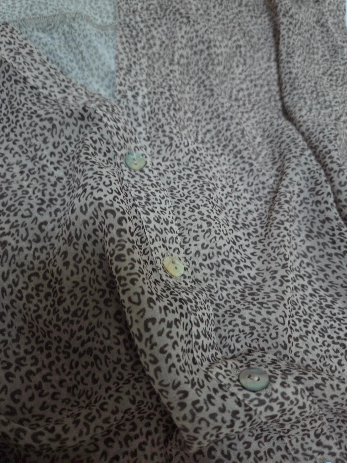Blusa vintage con estampado de leopardo – Talla S 🐆 – photo 3
